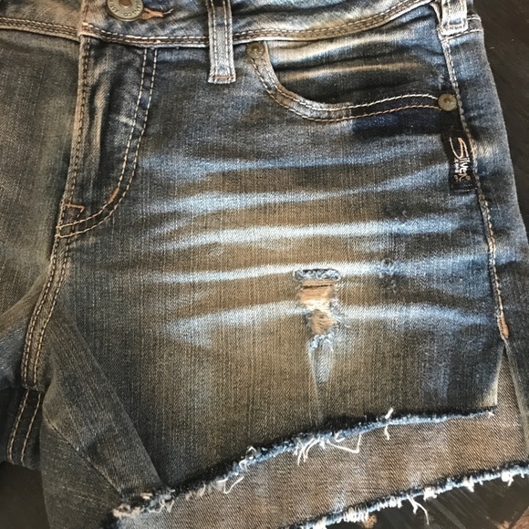 NWT Silver Jeans 👖 Berkley Shorts 29 - Picture 3 of 6